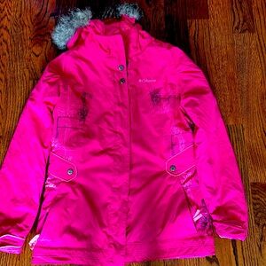 Youth girl size 18/20 winter/ ski/snowboarding Columbia jacket